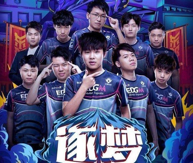 惺惺相惜，泰山队队长王大雷赛后主动安慰国安球员李磊