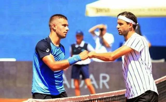 知名博主质疑嗨球合同：故意绕开体育仲裁 耍心思对付家长和孩子