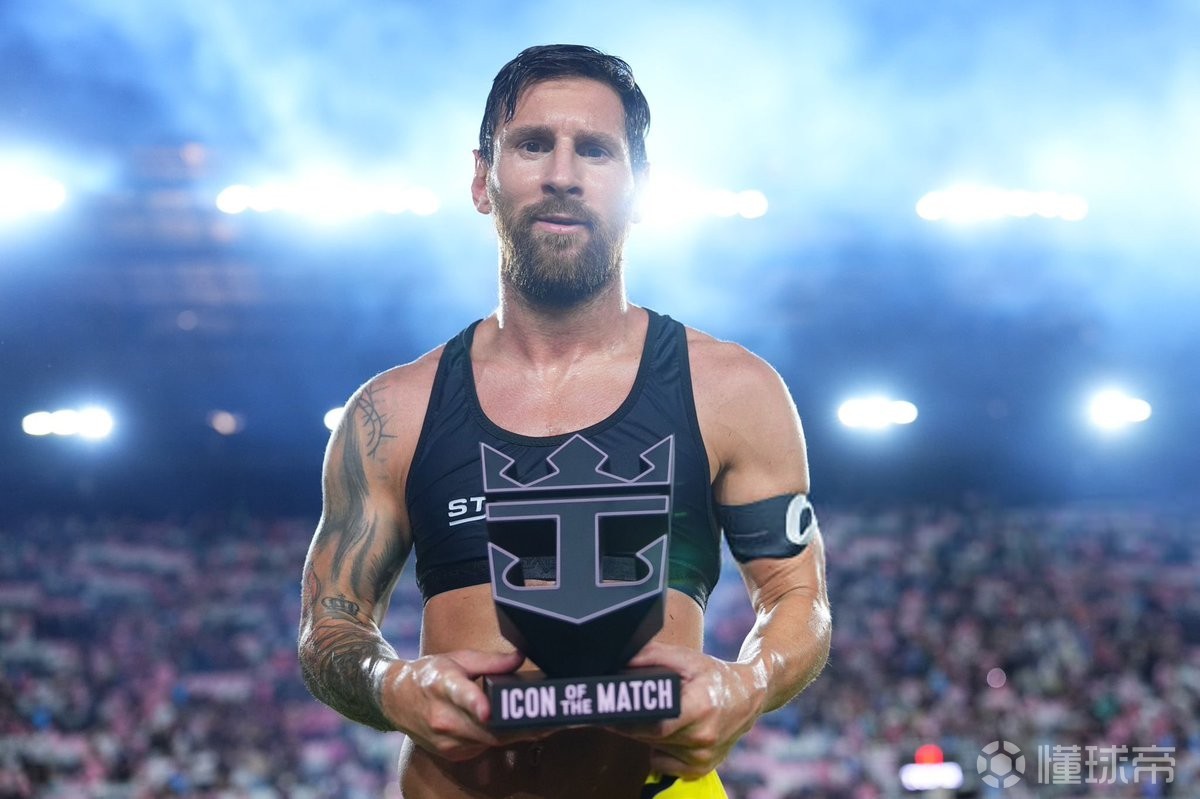 山东VS首钢势如破竹！邱彪四外援全力冲冠，许利民缺兵少将难抵挡.