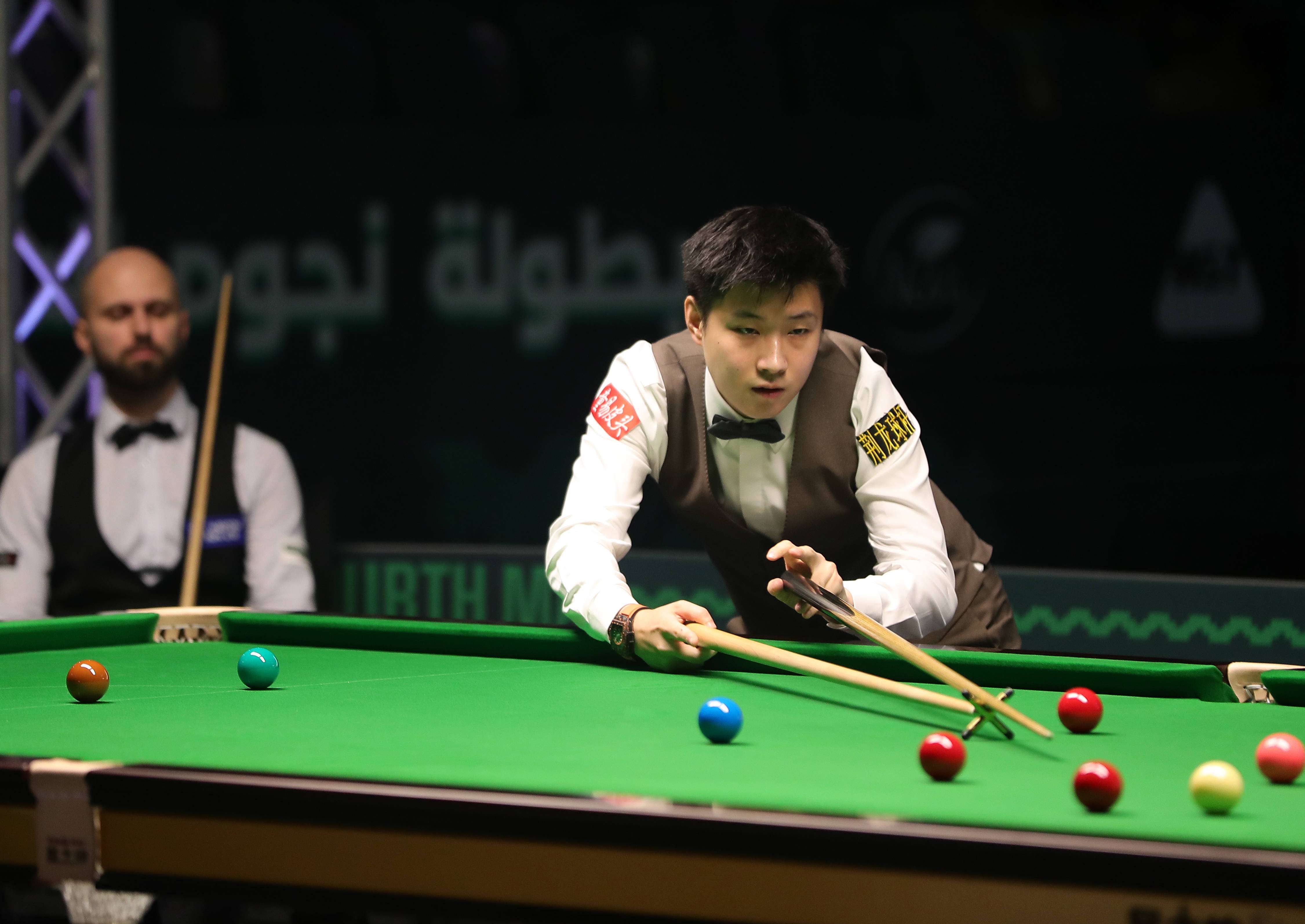 何在这届比 何在这届比